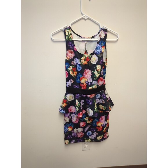 Charlotte Russe Size XS Black & Multicolor Floral Pattern Peplum Mini Dress - Picture 1 of 3